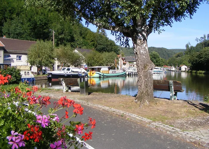 アパート Rue Du Canal Lutzelbourg